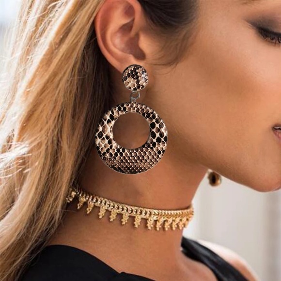 🔴5/$15⚠️𝗖𝗟𝗘𝗔𝗥𝗔𝗡𝗖𝗘⚠️Cream Earrings NEW - Picture 4 of 11